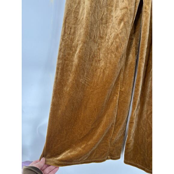 Forever 21 Velvet Jumpsuit Womens Large Gold Velvet Belted Spaghetti Straps - Picture 4 of 15